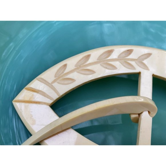 Antique Art Deco HUGE carved Celluloid Ladies Belt Buckle 5" - Picture 4 of 9